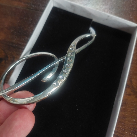 Silver Metal Music Note Ornament with Rhinestones - Picture 2 of 6